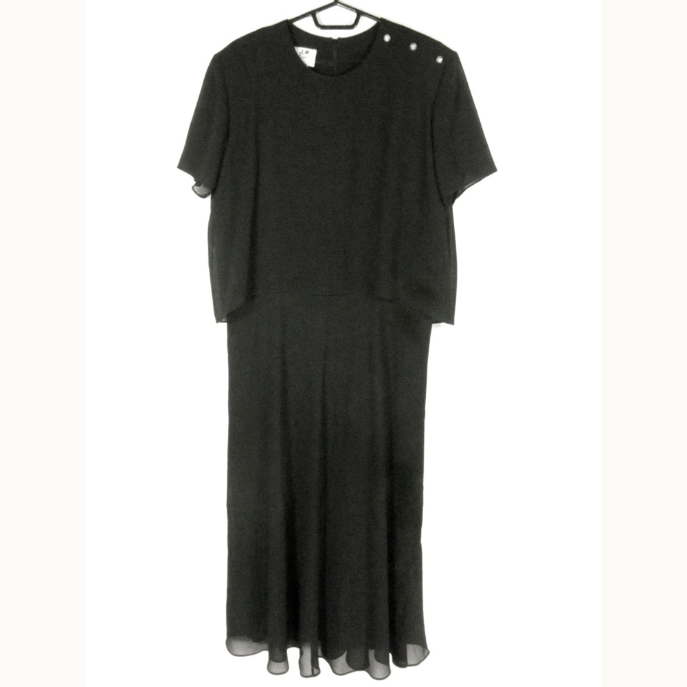 Caron Dress Size 14 Black Short Sleeves